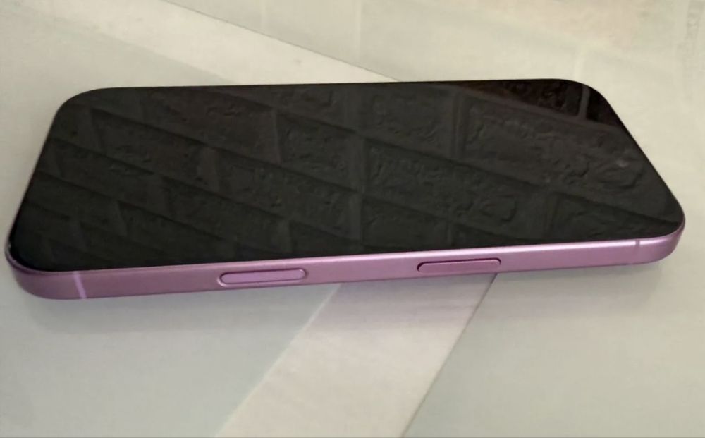 Айфон 16 Plus розовый