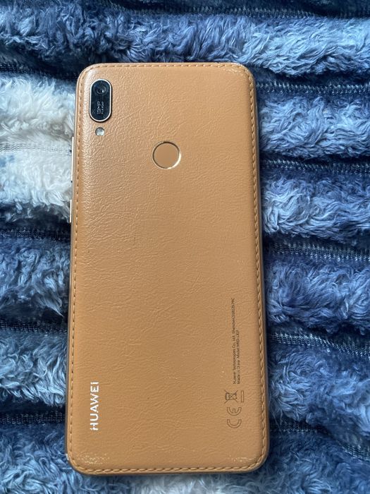 Продам телефон Huawei