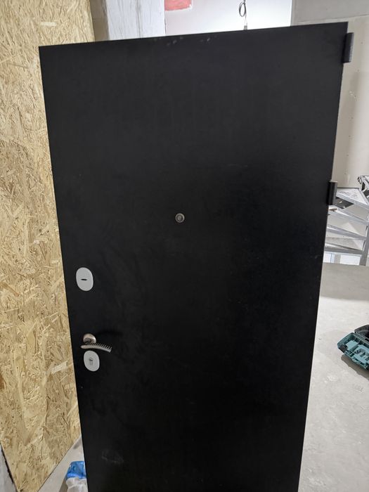 Дверь металлическая входная