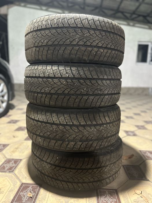 Комплект зимней резины TRIANGLE 225/45/17