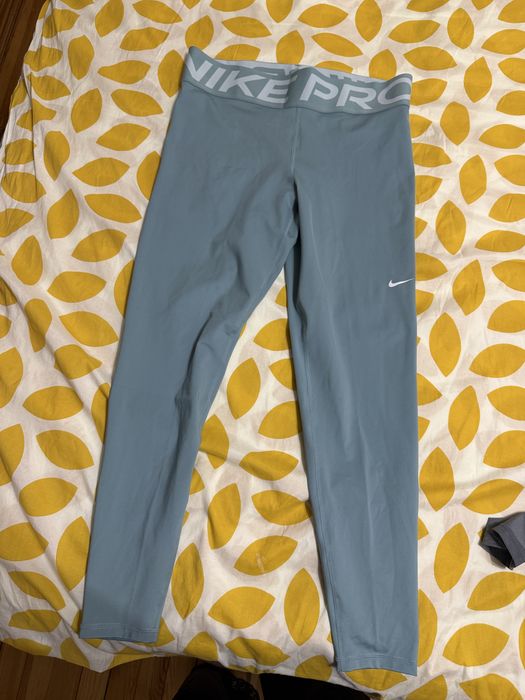 Дамски клин NIKE PRO