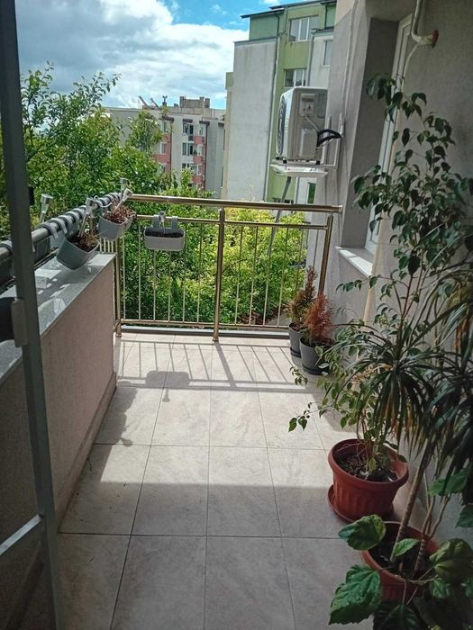 Продава се Тристаен апартамент в Стара Загора, Железник - изток - 136 кв.м за 1236 €/кв.м - Снимка #5