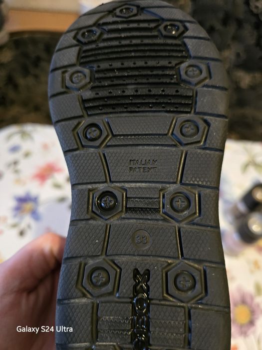 Продам туфли для мальчика