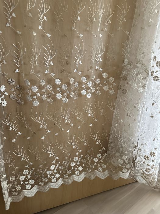 Тънки пердета с бродерия