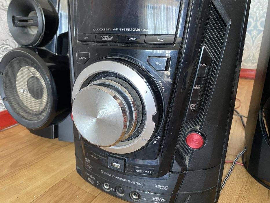 Колонка LG DMS402K