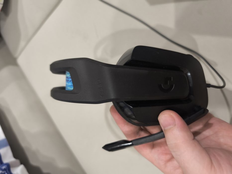 Продам наушники logitech G 355