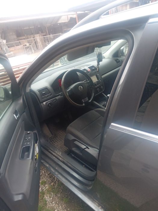Vind golf 5 motor de2000 an fabricatie 2008