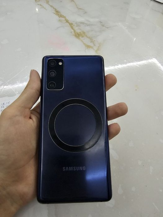Samsung s20 fe ideal