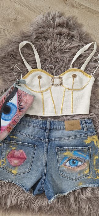 Haine festival#pantaloni scurti#geanta#haine pictate#outfit untold