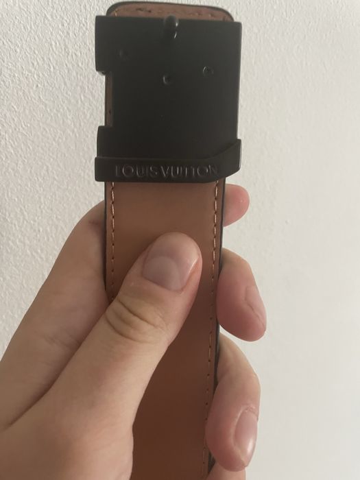Vand curea Luis Vuitton