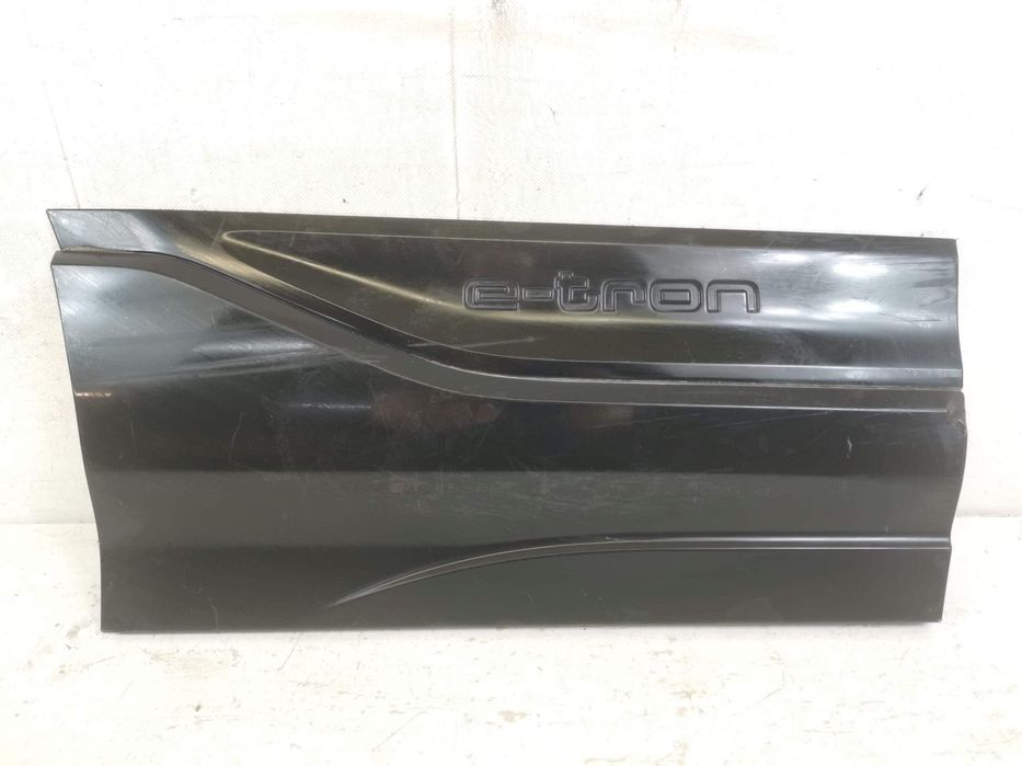 Bandou Usa Dreapta Spate Audi Q6 E-Tron 2025 2026 Original