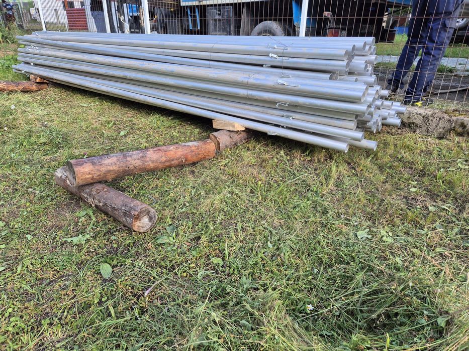 Se vinde tăvi în aluminiu bune pentru stâlpii de iluminat