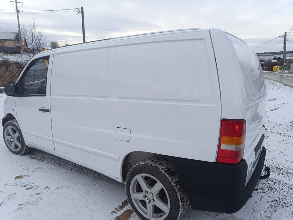 Vând Mercedes vito 108CDI