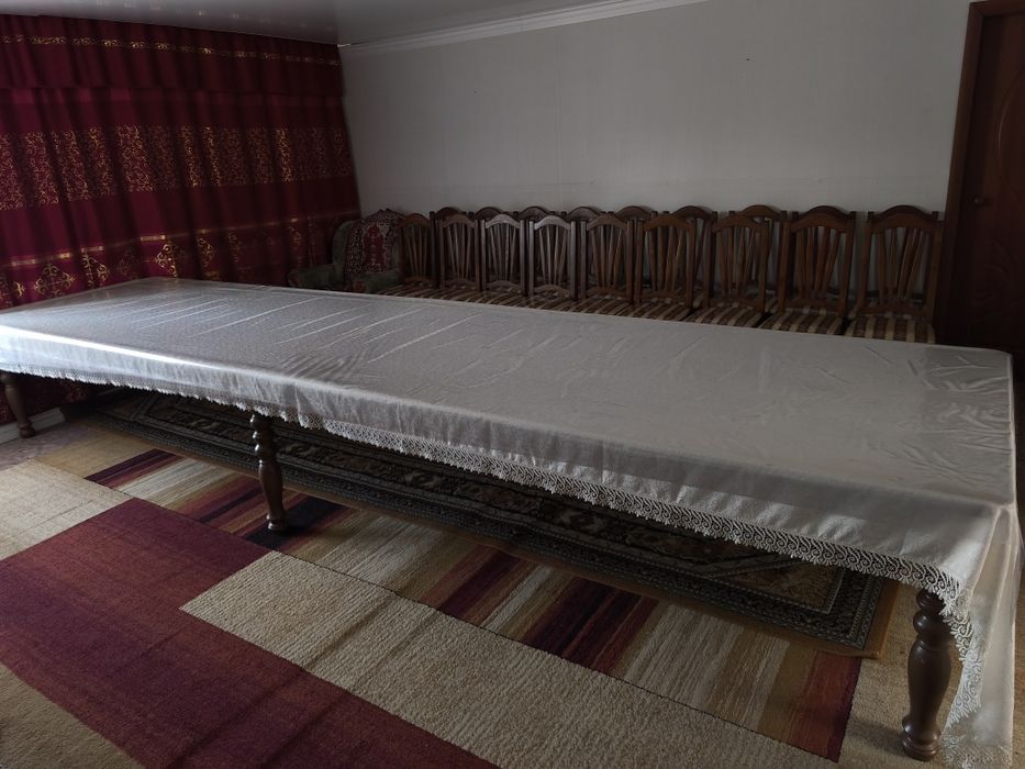 Продам стол и стулья