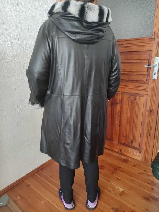 Дамско кожено палто (двулицево)-агнешка кожа р-р 52-54