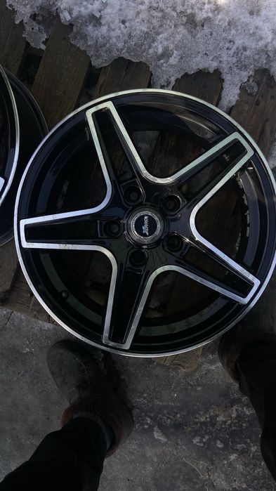 Продам диску на R16