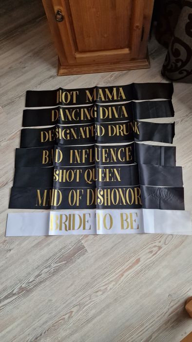 Set nou panglici Bide to be alb + 6 pentru burlacite pe negru cu auriu