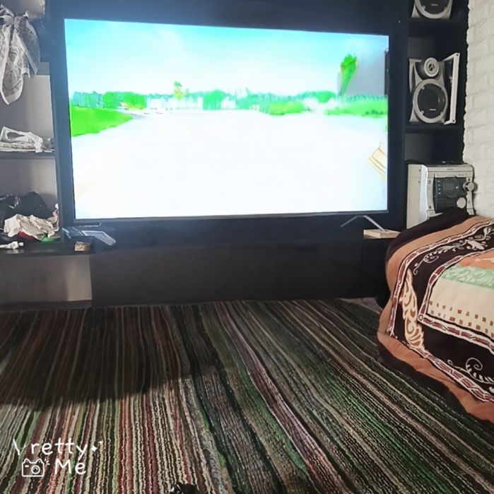 Smart televizor 65li srochna sotiladi.