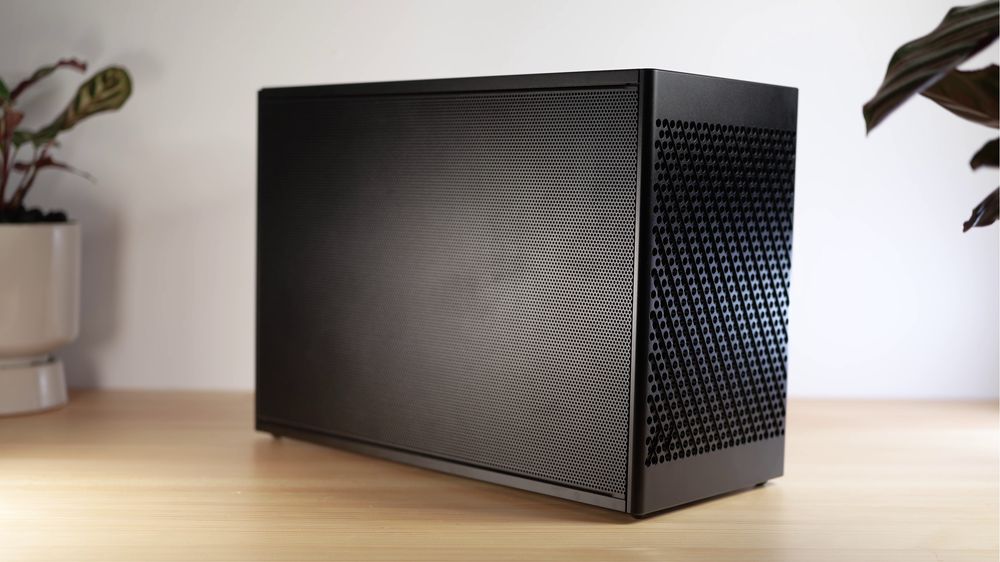 Carcasa NCased M2 Grater Black + Riser Vertical Gen 5 x16 Ncased