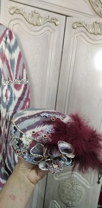 Срочно сотилади. Адрас ансамбль.