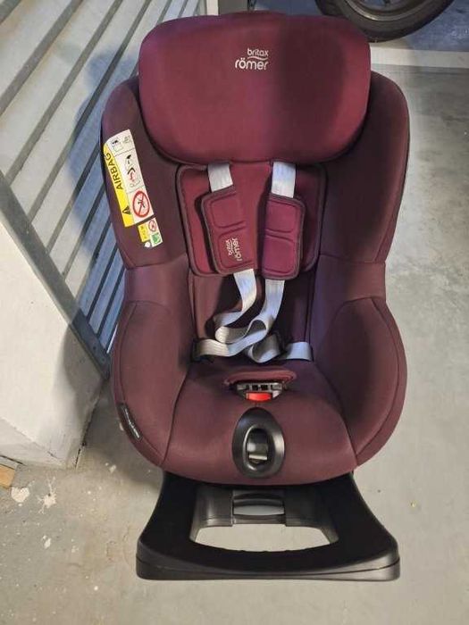 Scaun auto pentru copii Britax Romer cu baza isofix 3 luni - 4 ani