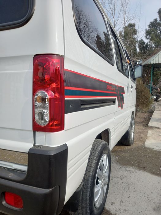 Damas sotiladi. Kraskasi toza