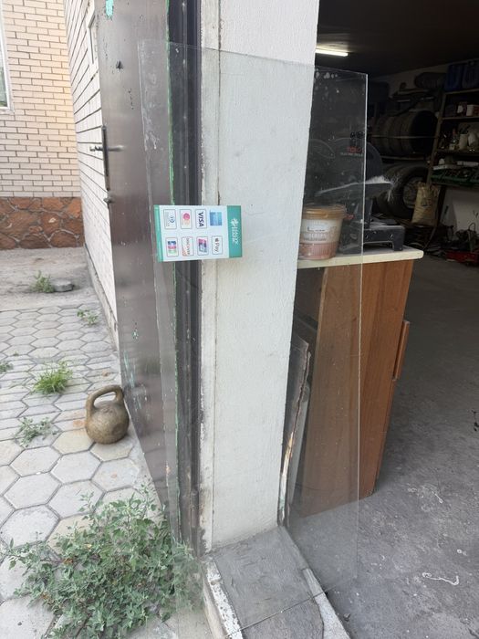 Продам стекло с витрины