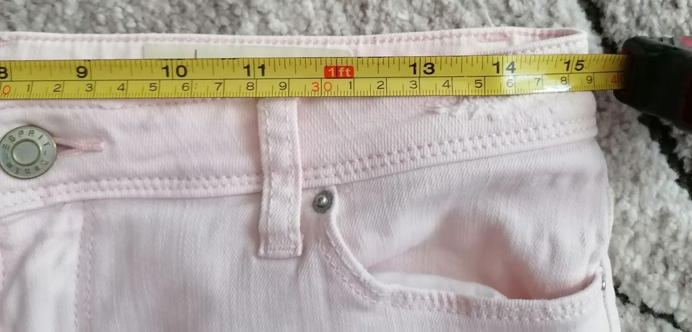 Tricou și blugi/ marimea M