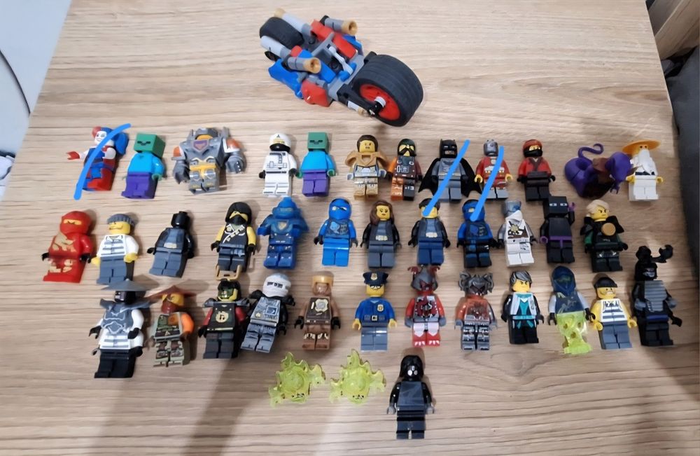 Лего фигурки и части