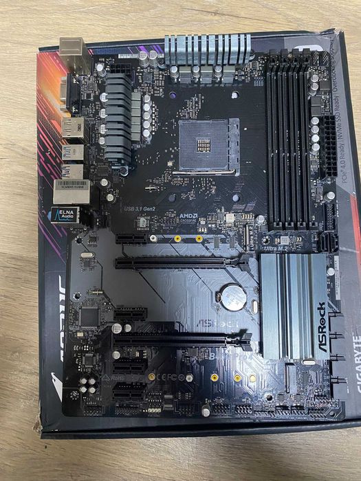 Placă de bază ASRock B450 Pro4 (Socket AM4) seriile 1000, 2000, 3000, 4000 și 5000