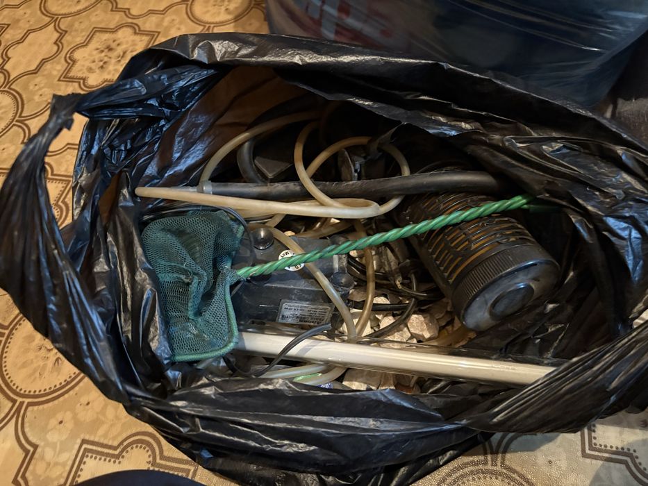 Продам аквариум , со всеми принадлежностиями