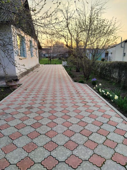 Продается дом,в посёлке городского типа.