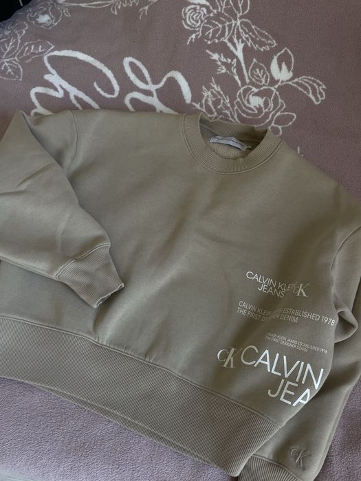 Горнища на Calvin Klein