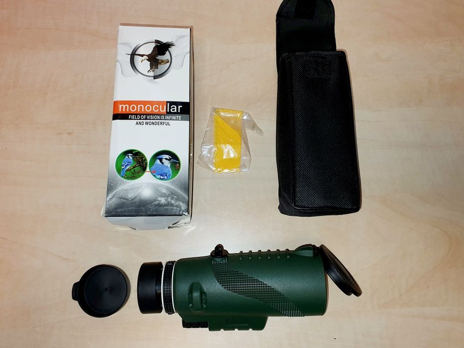 Monocular portabil HD 8x42