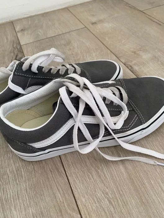 Оригинальные кроссовки Van's
