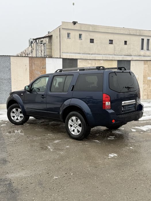Nissan pathfinder 4x4 manual 2.5 diesel 7 locuri, variante !