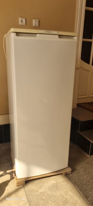 Холодильник бирюса