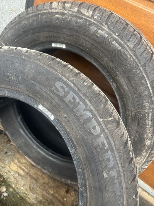vand 4 cauciucuri 195/60/15 M+ S …2Simperit si 2 Barum  aproape noi