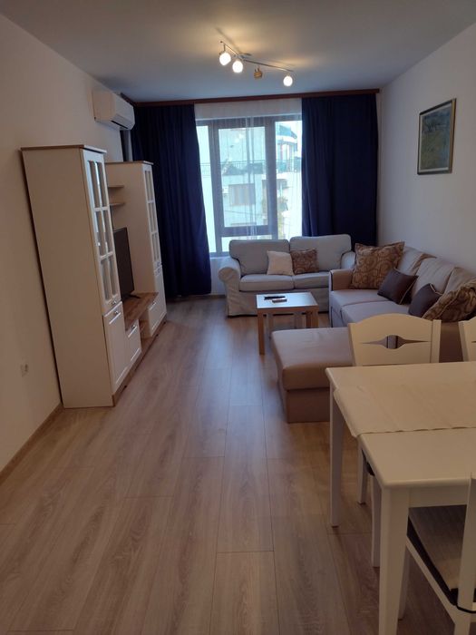 Дава се под наем Двустаен апартамент в Варна, Бриз - 71 кв.м за 847.62 € - Снимка #1