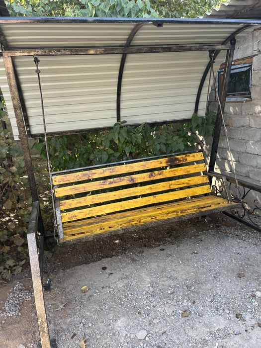 Садовое качеля  .