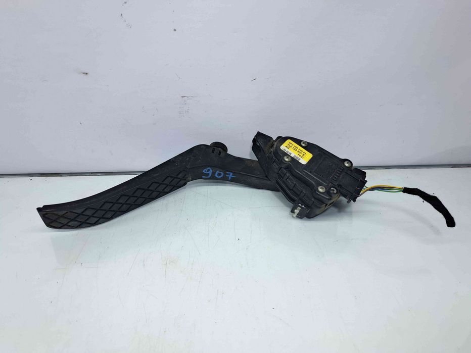 Pedala acceleratie Volkswagen Touareg (7LA, 7L6) [Fabr 2003-2010] 7L07