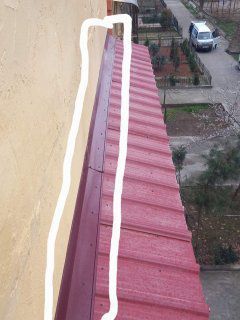 Установка козырьков и Бельевых роликов.