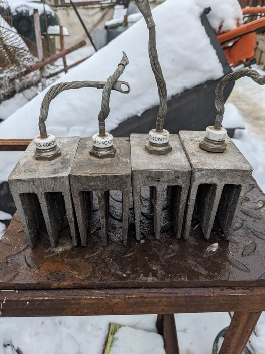 Vând 10 diode de putere, ce se vede in poze.