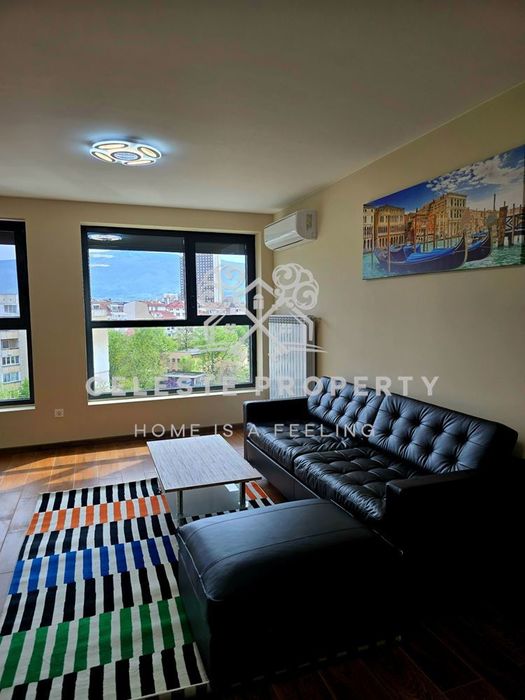 Дава се под наем Двустаен апартамент в София, Център - 79 кв.м за 999 € - Снимка #1