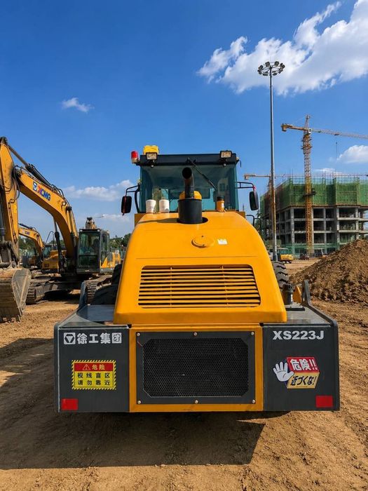 Сдаётся  XCMG 20-22 тн Виброкаток