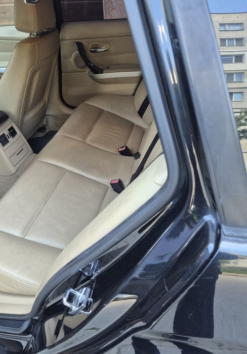 Продава се BMW E91 320d