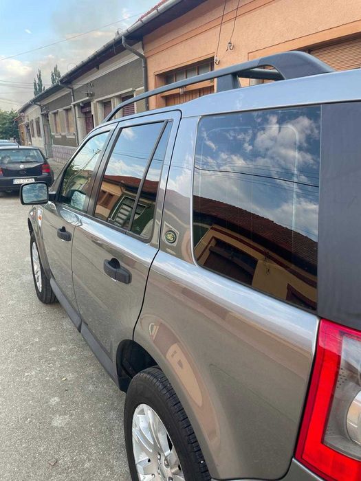 DE VANZARE:  Land Rover Freelander 2, 2.2 TD4 HSE