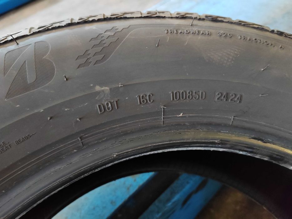 4 Anvelope Bridgestone Turanza Eco SUV 225/65 R17 aproape noi, 3700 km