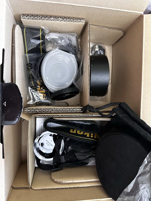 Nikon D7500 + обьектив и тд