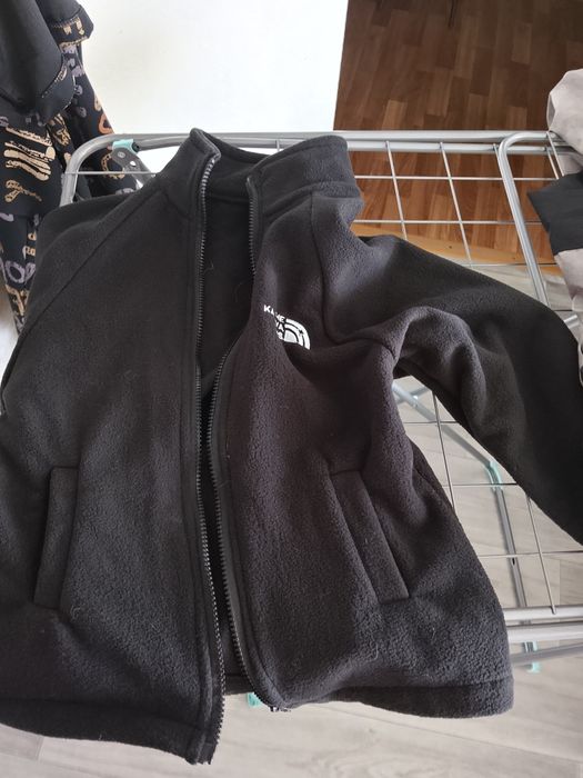 Продам ветровку весна-лето